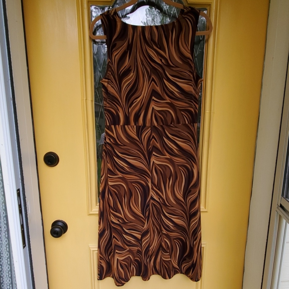 Dress - Picture 4 of 5
